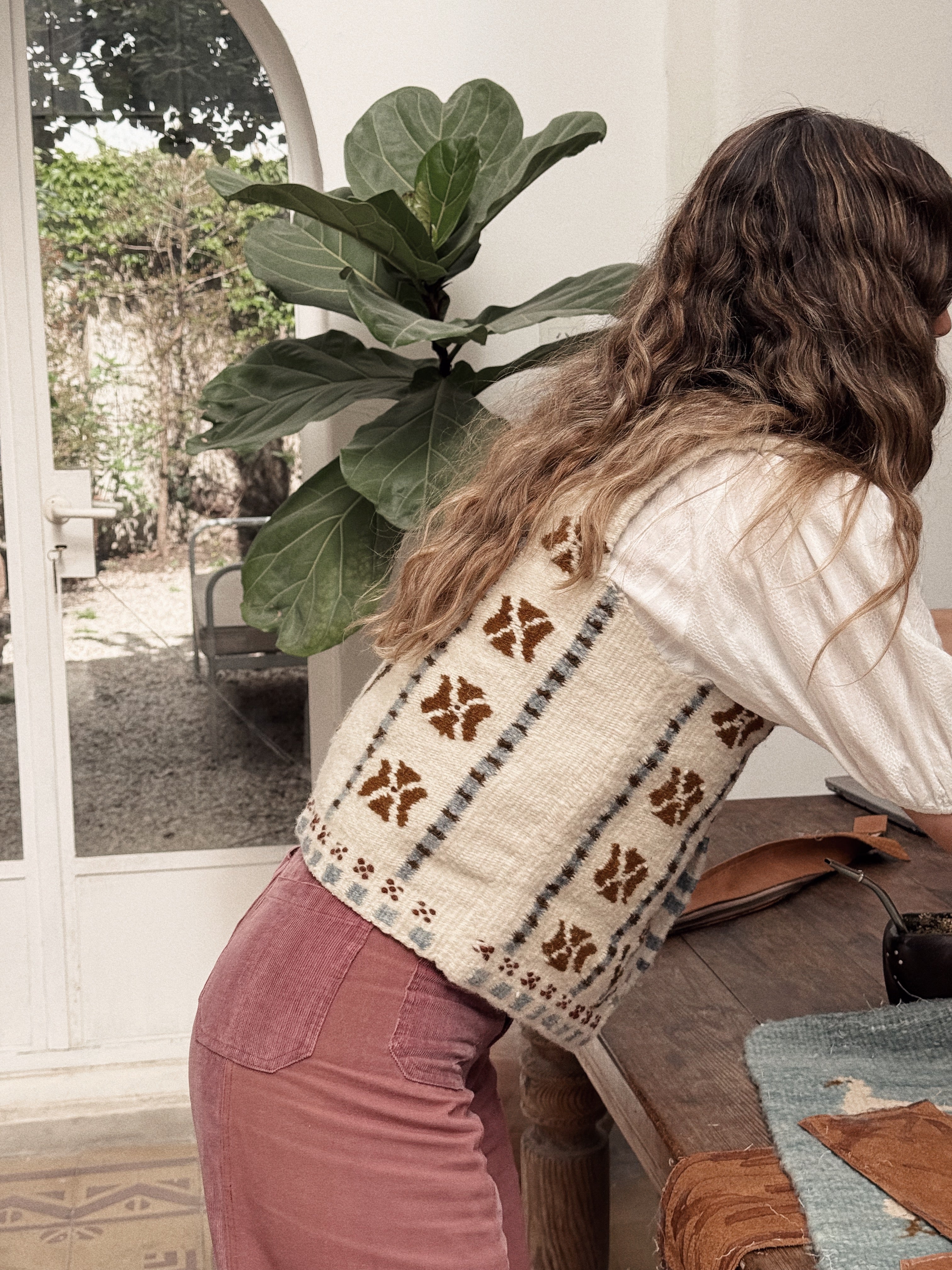 Bloom folk vest